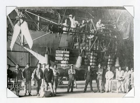 dirigibile M 16 (?) - foto negli hangar