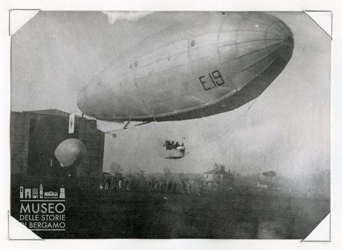 dirigibile M 16 (?) - foto negli hangar