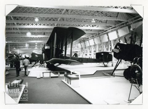 Vickers Vimy - biplano bimotore