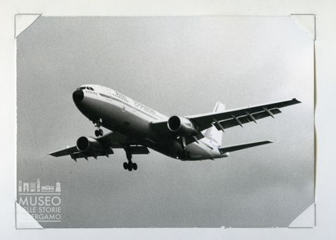 Airbus A 300 B2 - Bireattore da trasporto passeggeri(in volo)