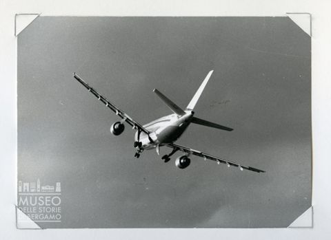 Airbus A 300 B2 - Bireattore da trasporto passeggeri(in volo)