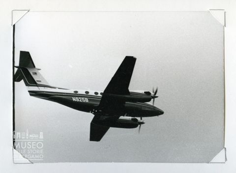 Beechcraft Super King Air AR 200 - Bimotore da turismo (in volo)