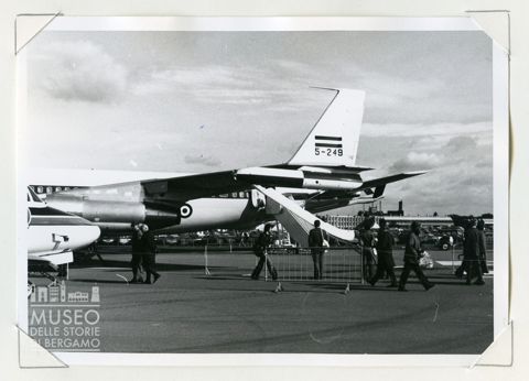 Boeing C 135 - Quadrigetto trasporto (colori Av.Iraniana)