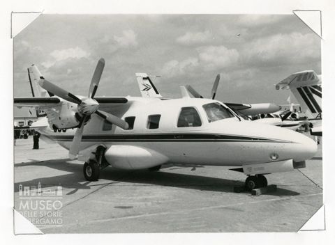 Mitsubishi MU 2 L - bimotore turismo