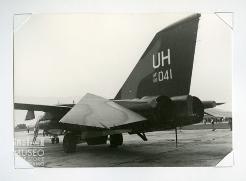 G.D. F 111 - Bombardiere supersonico