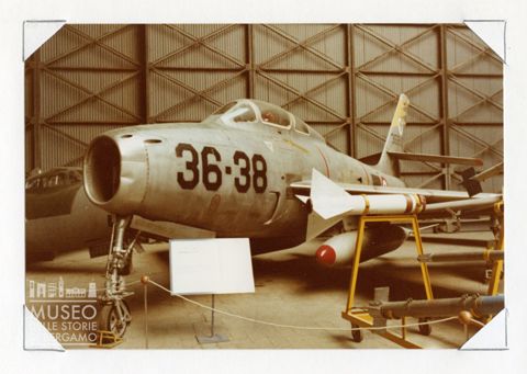 Republic F 84 F - caccia a reazione