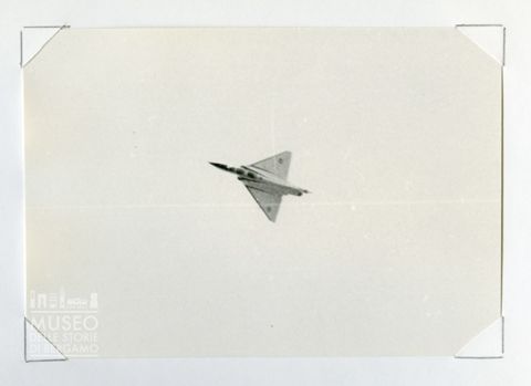 Dassault Mirage 4000 - Caccia a reazione in volo