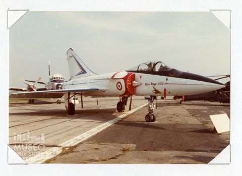 Dassault Mirage 4000 - Caccia a reazione