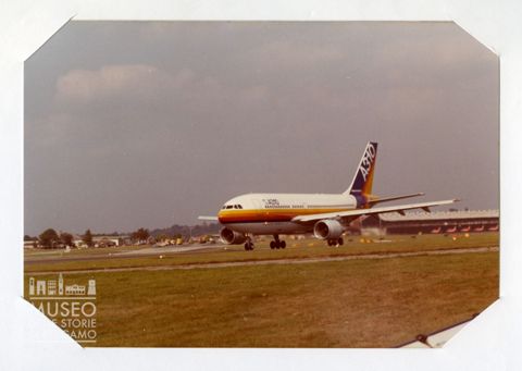 Airbus A 310-221 - Bireattore da trasporto passeggeri