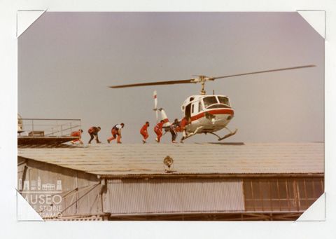 Agusta AB 212 - Elicottero passeggeri (con simulazione soccorso)