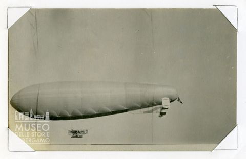 dirigibile M 16 (?) - foto negli hangar
