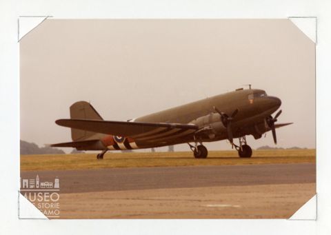 Douglas DC 3 - Bimotore da trasporto