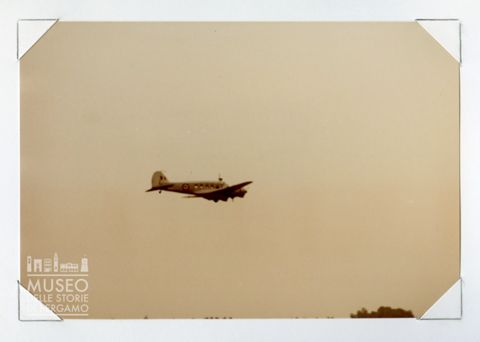 Avro Anson - Bimotore passeggeri (in volo)