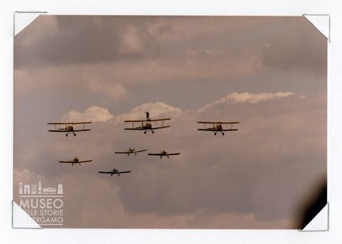 biplani - formazione in volo