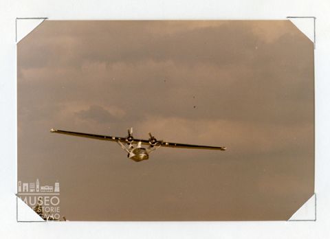 Convair P 8 Y 5 Catalina - Bimotore idro da soccorso ed altro (in volo)