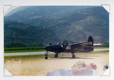 Grumman F 7 Tigercat - Bomb.navale