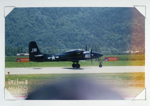 Grumman F 7 Tigercat - Bomb.navale
