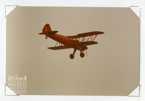 Boeing Sterman PT 13 Kaydet - Biplano da acrobazia (in volo)