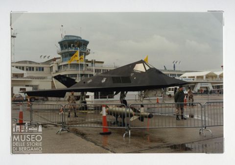Lockheed F 117 A - bomb.supersonico
