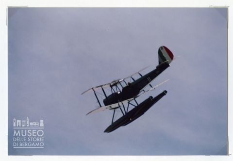 Caproni Ca 100 Idro - Biplano idro turismo (in volo dopo restauro)