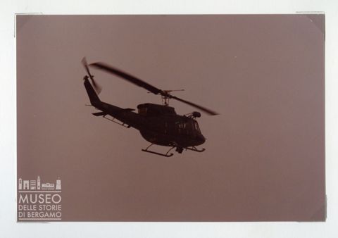 Agusta Bell AB 212 - Elicottero passeggeri (in volo)