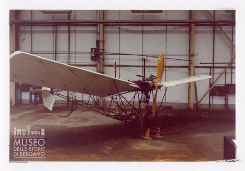 Santos Dumont Demoiselle - aereo storico.Replica