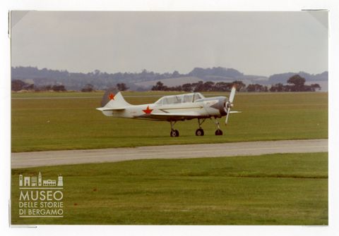 Yak 52 - acrobazia