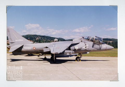 MCD TAV Harrier II - caccia bomb.a decollo verticale (Marina italiana)