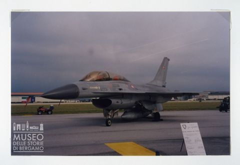 F 16 - Caccia supersonico (danese)