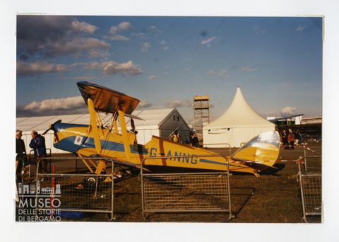 DH 86 Tiger Moth - Biplano da turismo