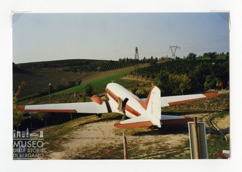 Douglas DC 3 - Bimotore da trasporto (usato flm C.Grable)