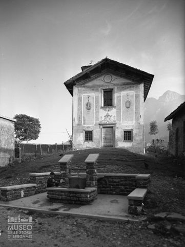 Chiesa e fontana