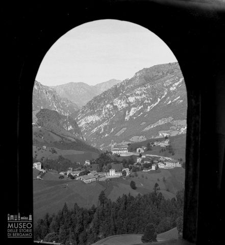 Zambla Bassa: veduta da una finestra