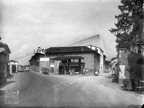 Bivio con distributore