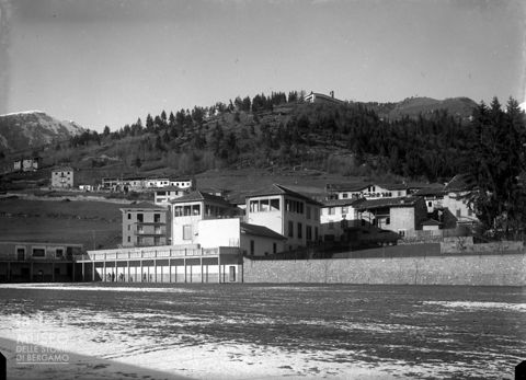 Abitazioni e monte Cusen