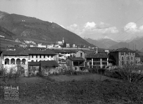 Veduta delle contrade di Parre