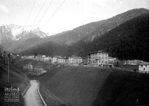 Piazzatorre, centro abitato