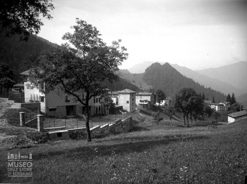 Piazzatorre, veduta di una frazione