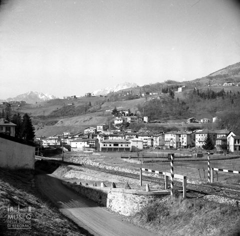 Panorama con ferrovia