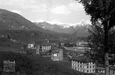 Nossa e veduta su Parre