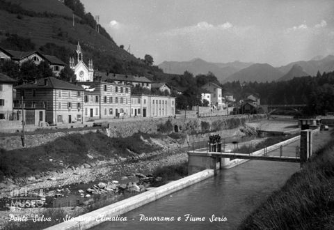 Centro e fiume: matrice per cartolina