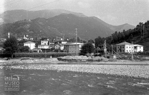Veduta di Pradalunga e fiume Serio