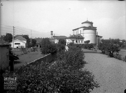 Campi e chiesa