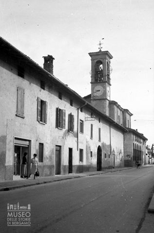 Case e ex-parrocchiale