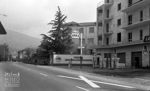 Distributore di benzina