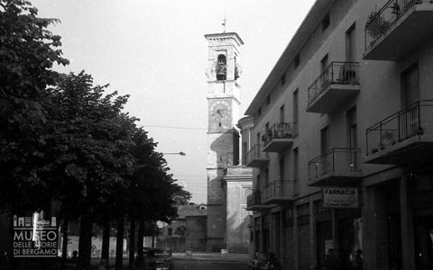 Strada e parrocchiale