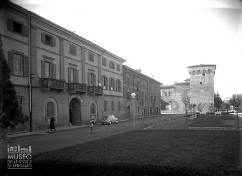 Giardino con palazzo e Rocca