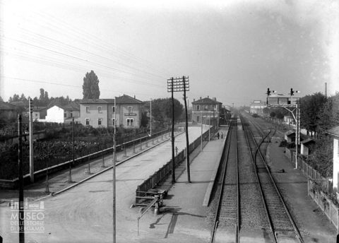 Stazione ferroviaria di Romano di Lombardia