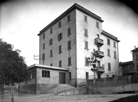 Palazzo con balaustre