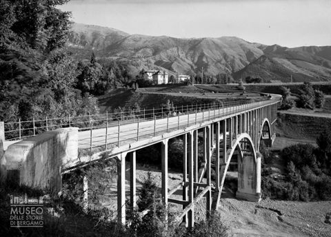 Ponte sul torrente Gera